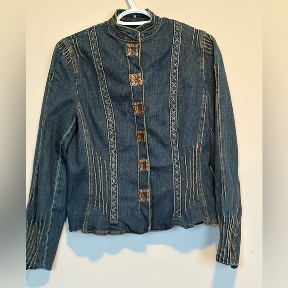 Simon Chang Jackets & Blazers - Simon Chang denim wear denim jacket. Ladies size 4